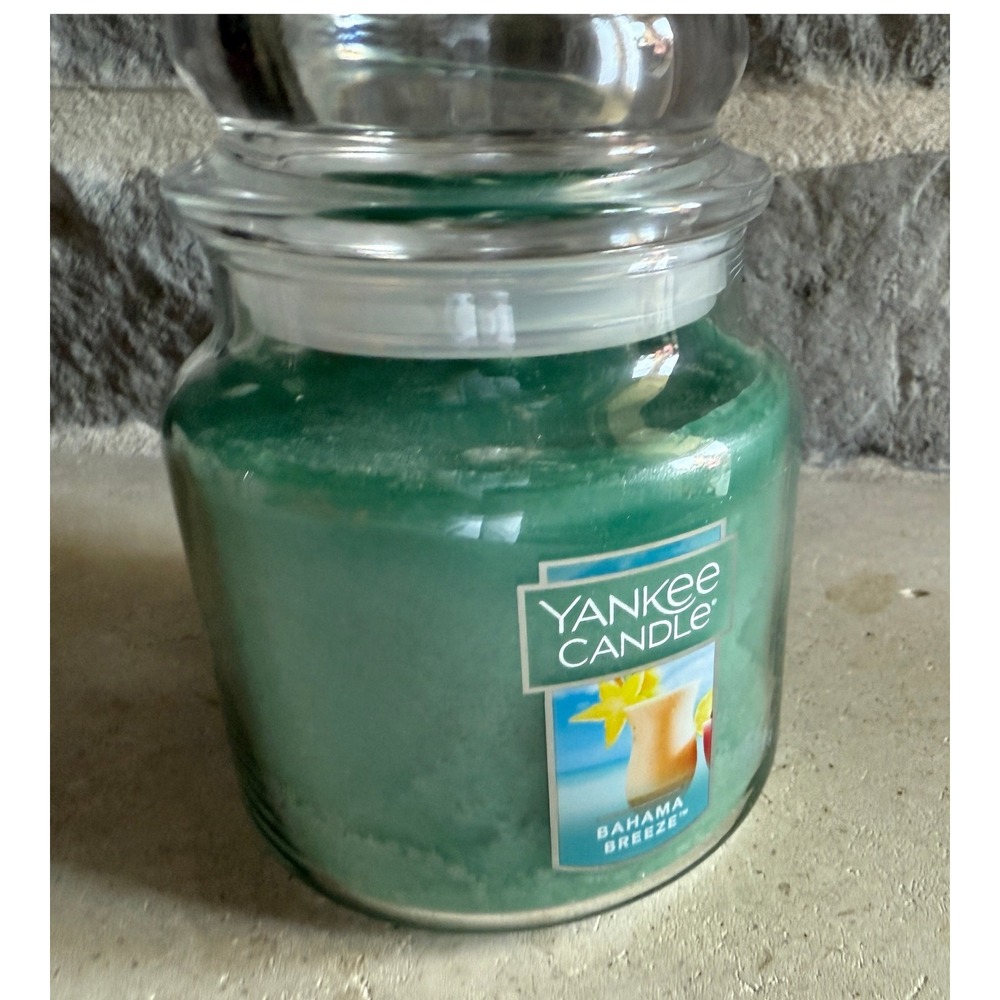 Yankee‎ Candle Bahama Breeze  14.5 oz Jar Candle Green Bahama Breeze
